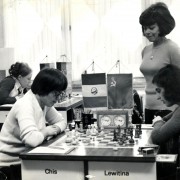 1975 - Halle, Chis-Levitina, Eretova